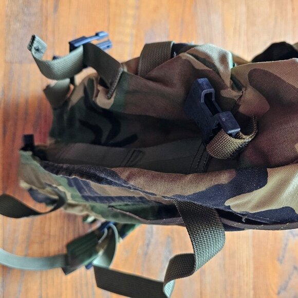 Vintage US Army Field Backpack - Picture 5 of 5